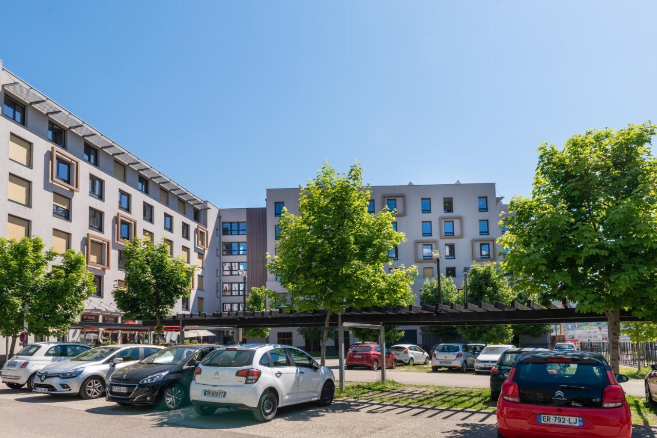 The Originals Residence, Grenoble Universite Saint-Martin-dʼHères Dış mekan fotoğraf